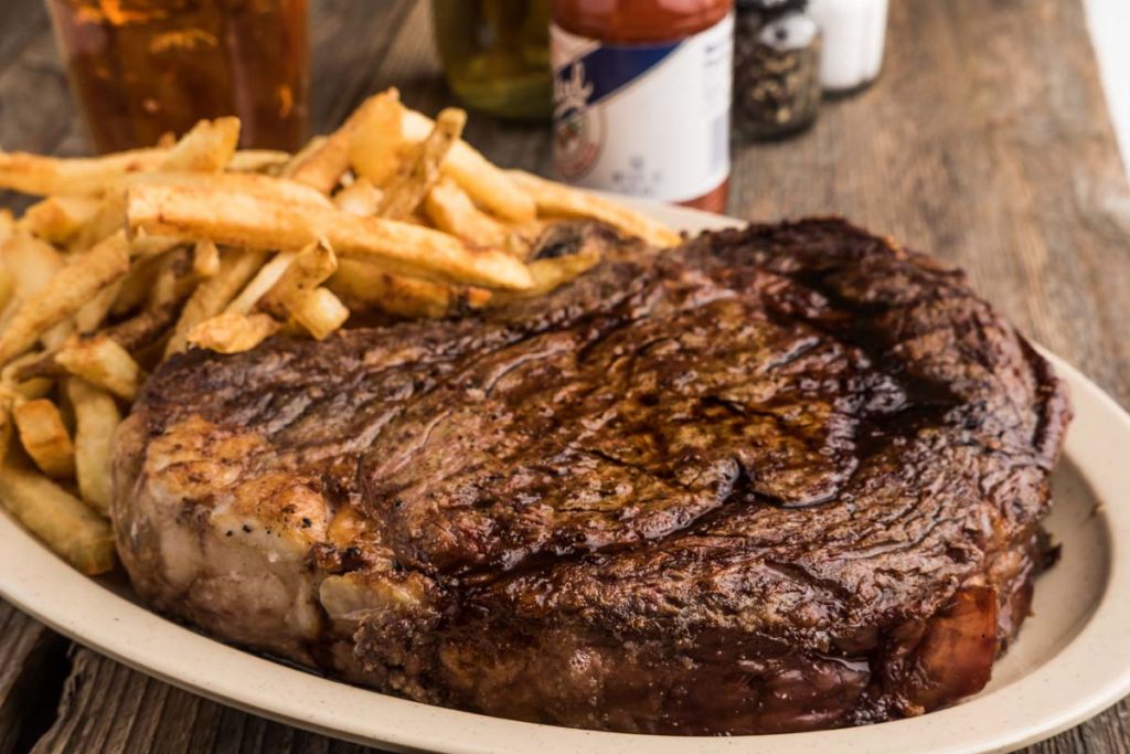 Big Steaks – Meat me at Doe's!