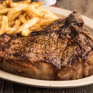 T-Bone Steak (1.5 lbs)